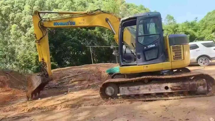 Buy Komatsu PC138US-2 Used Excavator / 1