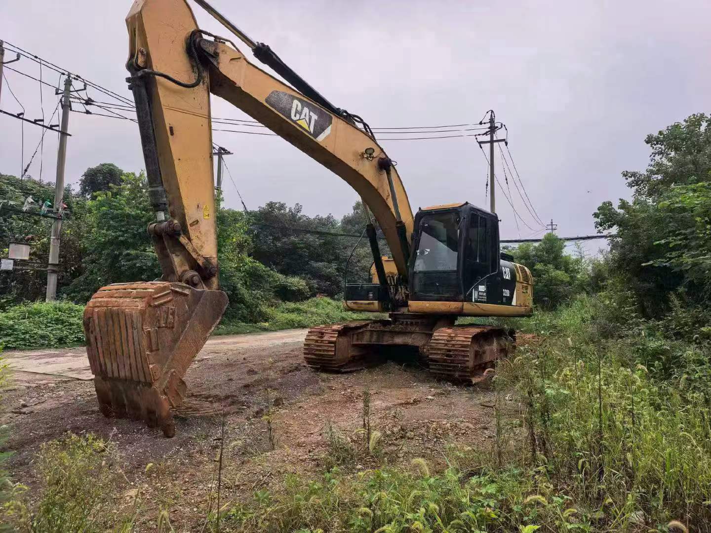 Buy Caterpillar 320D2GC Used Excavator / 1