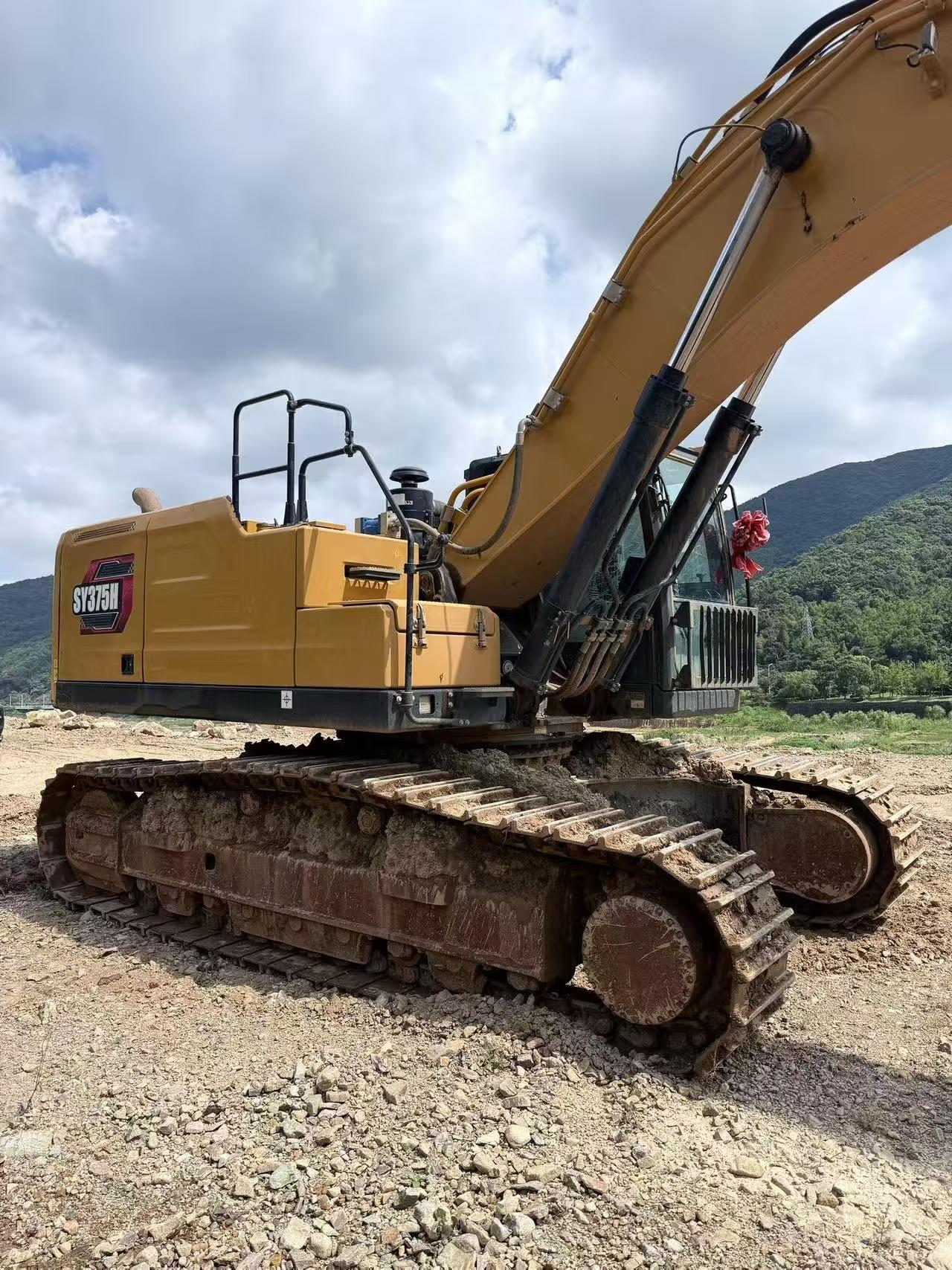 Buy Sany SY375H Used Excavator / 4 Buy Sany SY375H Used Excavator / 4