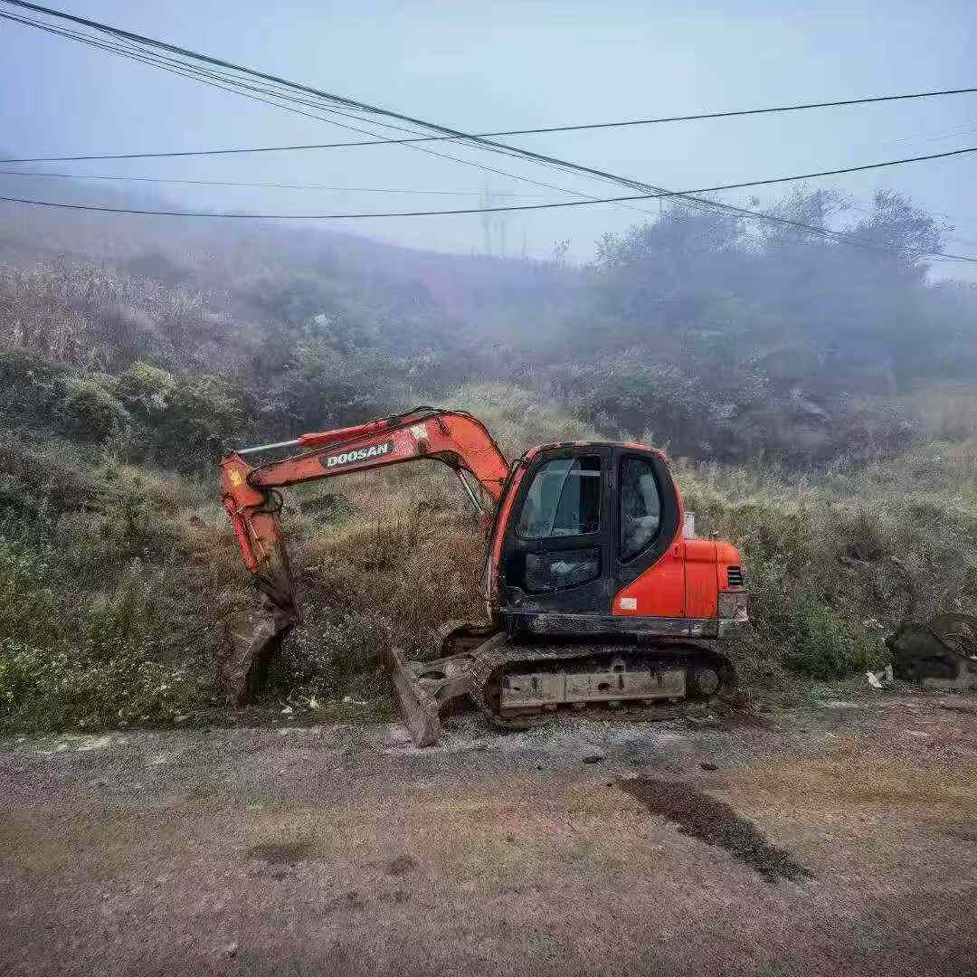 Buy Doosan DX80 Used Excavator / 5 Buy Doosan DX80 Used Excavator / 5