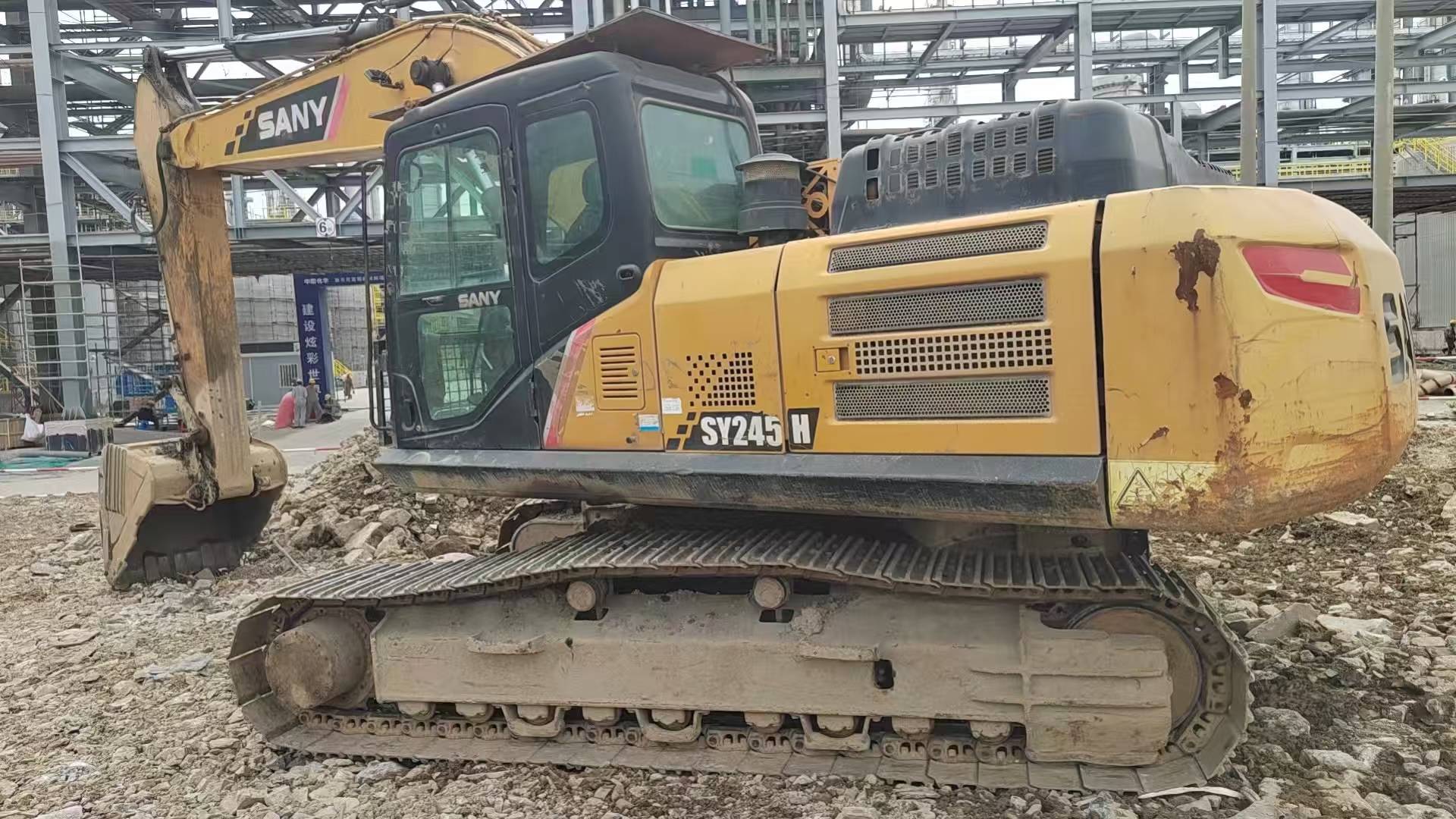 Buy Sany SY245H Used Excavator / 1