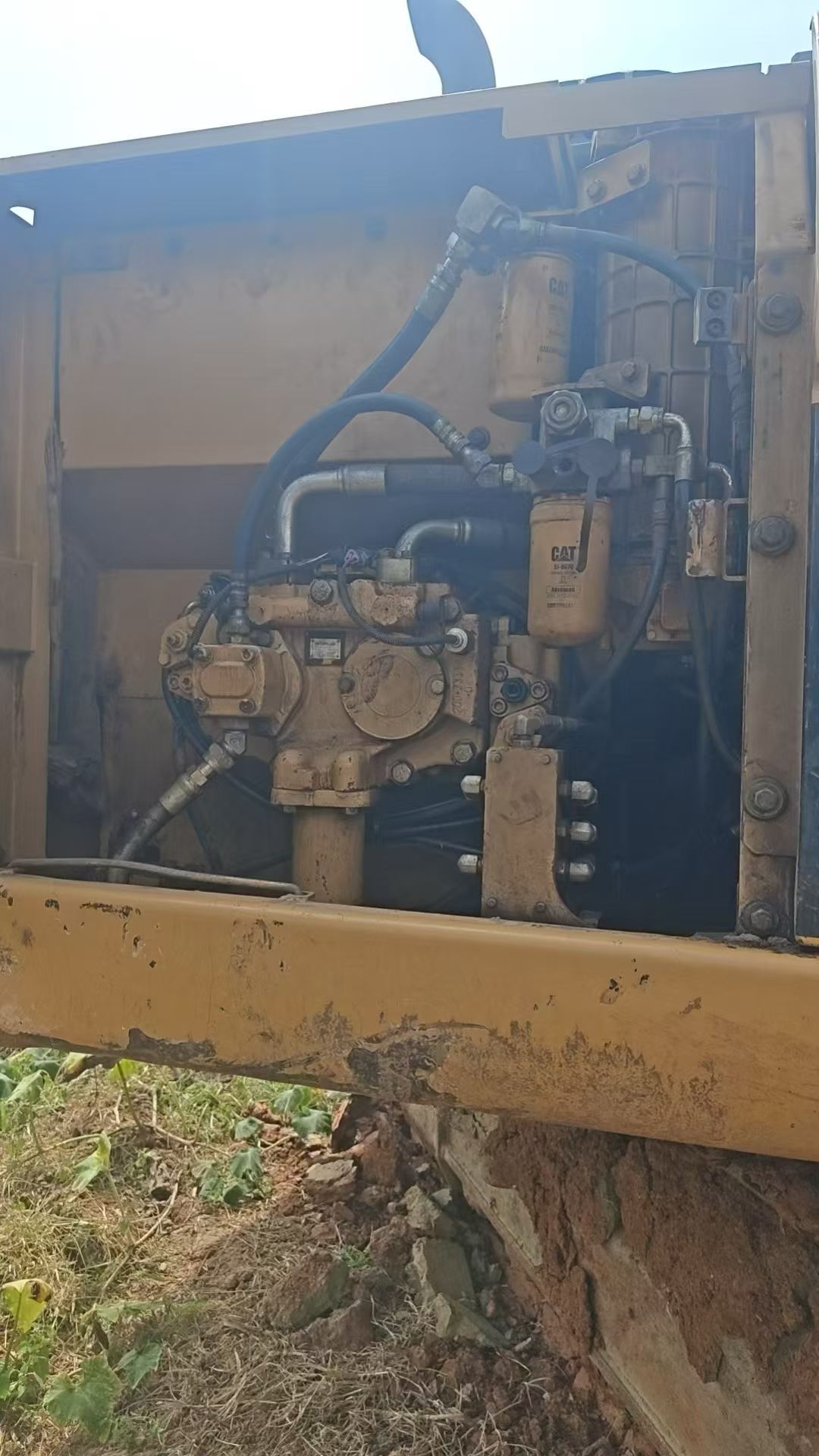 Buy Caterpillar 320D Used Excavator / 6