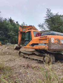 Buy Doosan DH220-9E Used Excavator / 2 Buy Doosan DH220-9E Used Excavator / 2