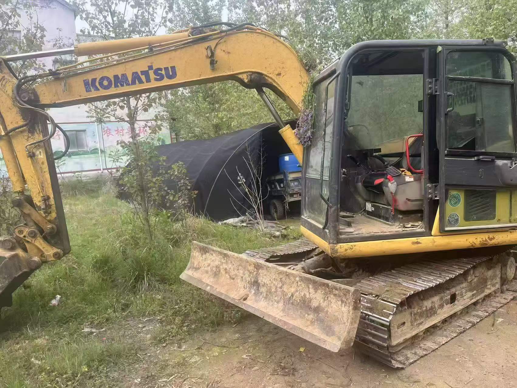 Buy Komatsu PC60 Used Excavator / 5 Buy Komatsu PC60 Used Excavator / 5