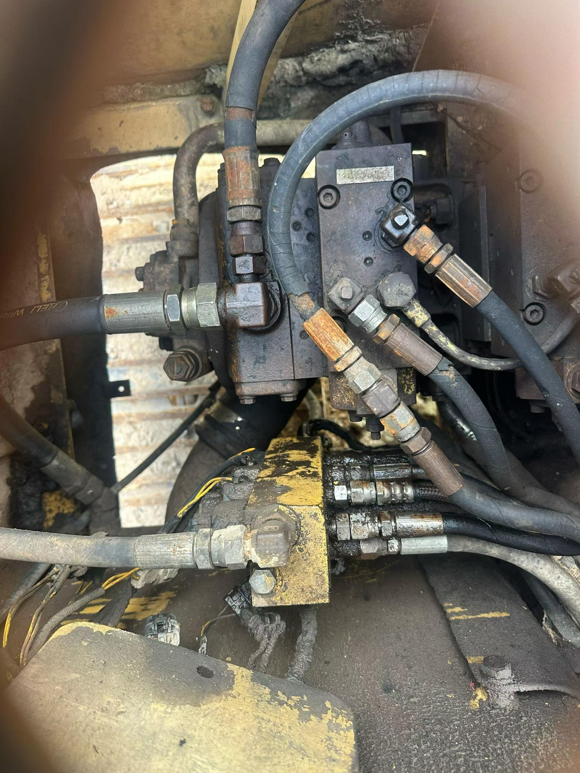Buy Komatsu PC120-5 Used Excavator / 7 Buy Komatsu PC120-5 Used Excavator / 7