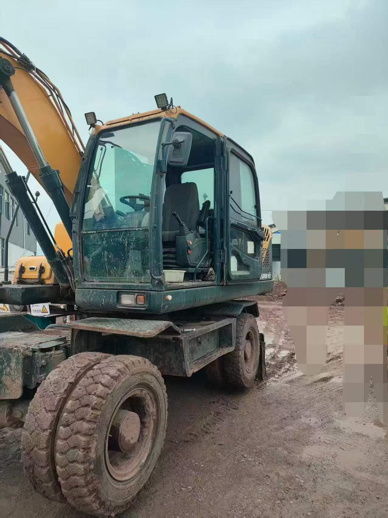 Buy Hyundai R150-7 Used Excavator / 1