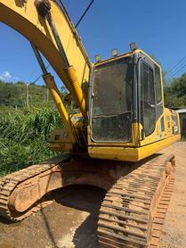 Buy Komatsu PC220-8 Used Excavator / 4 Buy Komatsu PC220-8 Used Excavator / 4