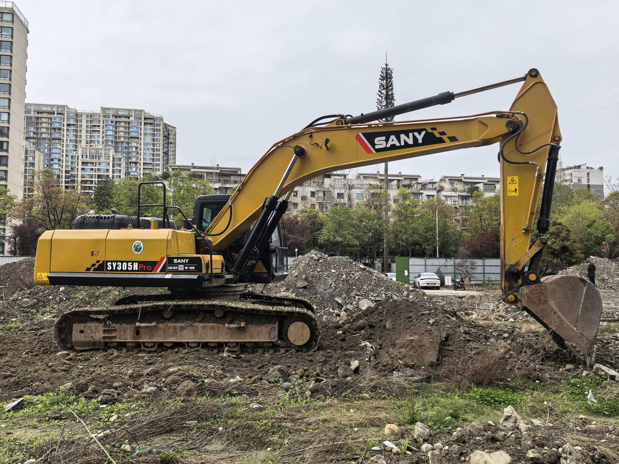 Buy Sany SY245H Used Excavator / 6 Buy Sany SY245H Used Excavator / 6