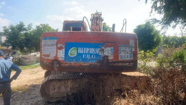 Buy Doosan DH215-7 Used Excavator / 1