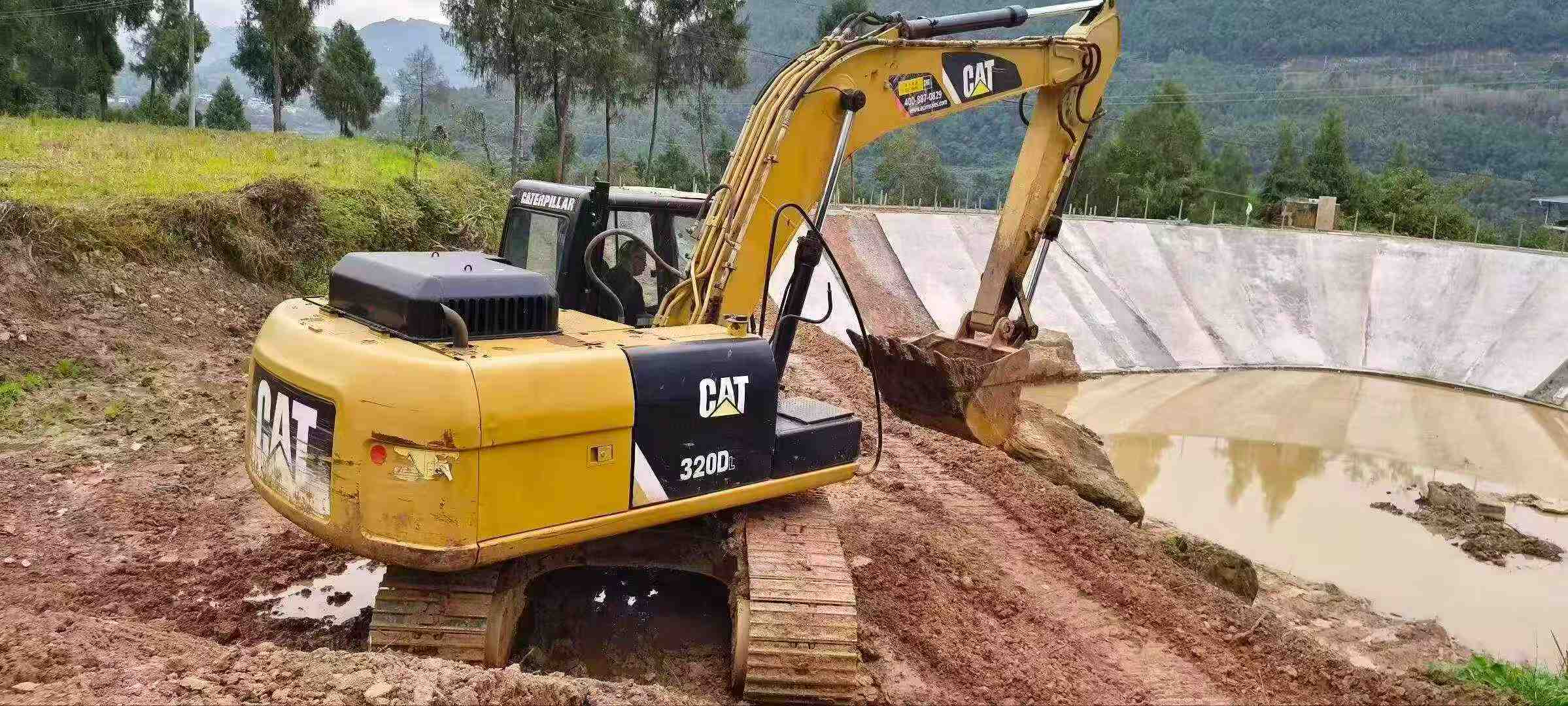Buy Caterpillar M318 Used Excavator / 3 Buy Caterpillar M318 Used Excavator / 3