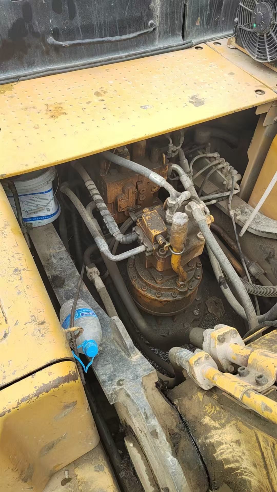 Buy Sany SY245H Used Excavator / 6 Buy Sany SY245H Used Excavator / 6