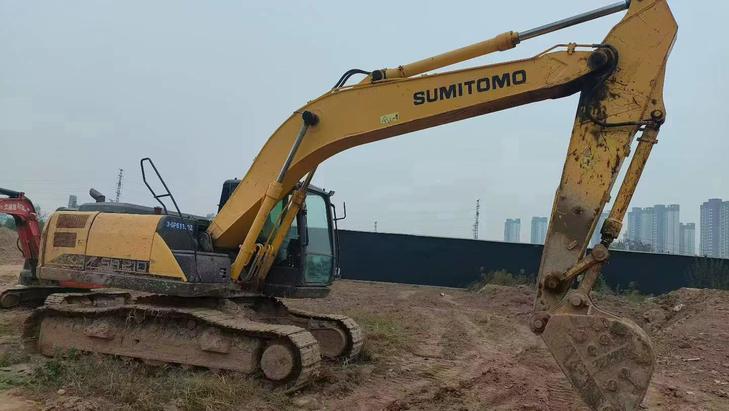 Buy Sumitomo SH210-5 Used Excavator / 1
