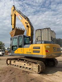 Buy XCMG XE225DK Used Excavator / 4 Buy XCMG XE225DK Used Excavator / 4