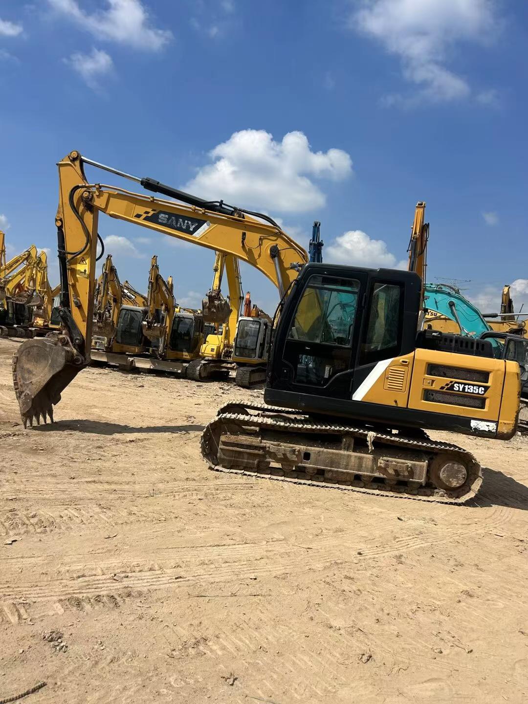 Buy Sany SY135C Used Excavator / 1