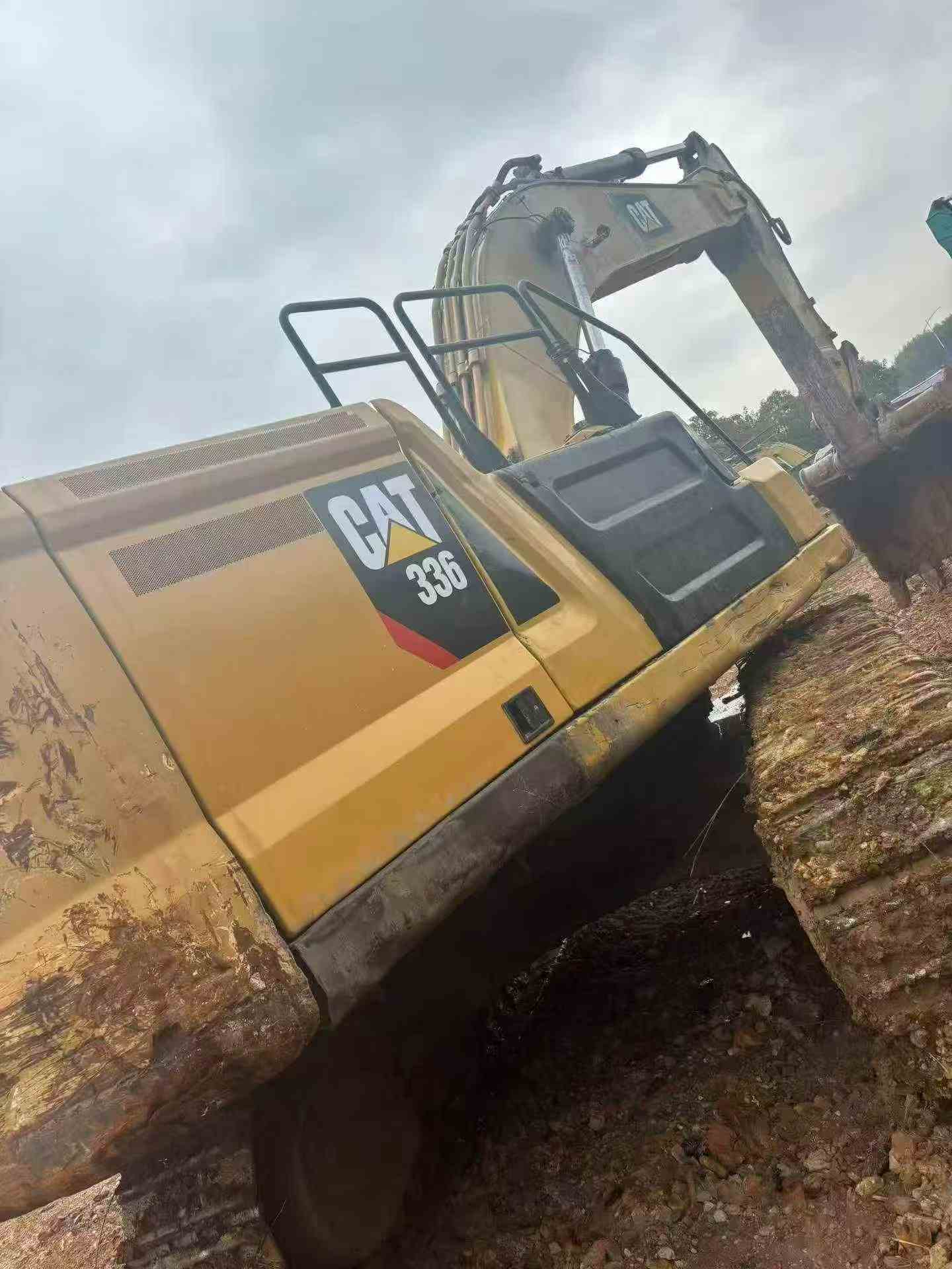 Buy Caterpillar 336E Used Excavator / 7