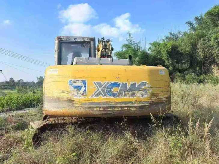 Buy XCMG XE135B Used Excavator / 1