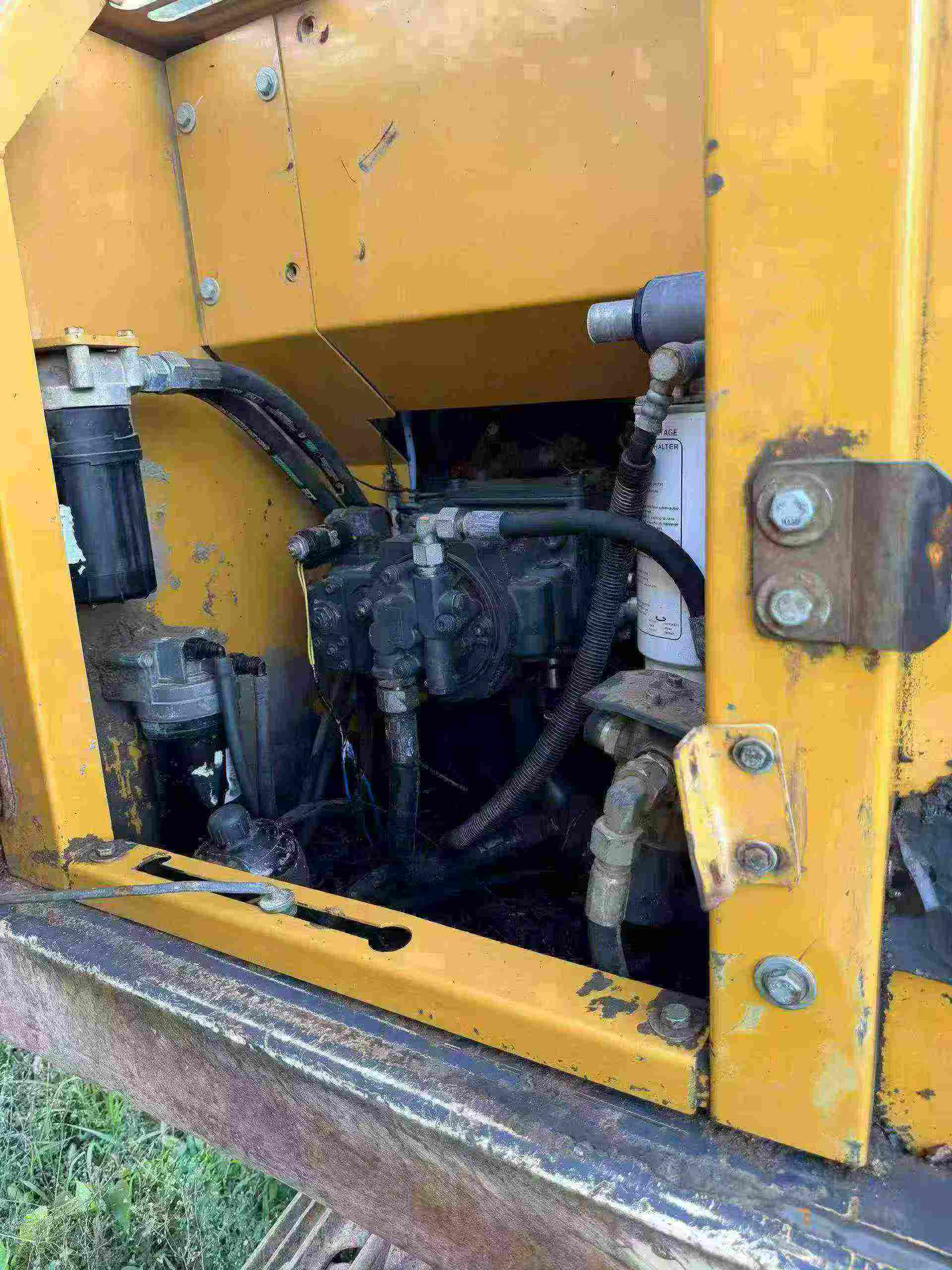 Buy XCMG XE150 Used Excavator / 7