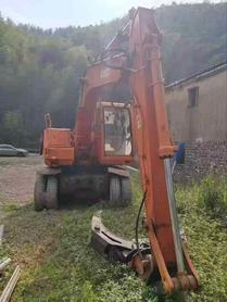 Buy Kobelco SK130 Used Excavator / 3 Buy Kobelco SK130 Used Excavator / 3