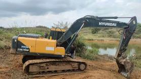 Buy Hyundai R215VS Used Excavator / 2 Buy Hyundai R215VS Used Excavator / 2