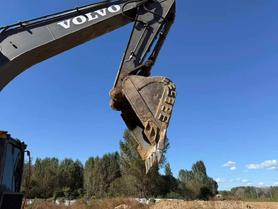 Buy Volvo EC240 Used Excavator / 4 Buy Volvo EC240 Used Excavator / 4