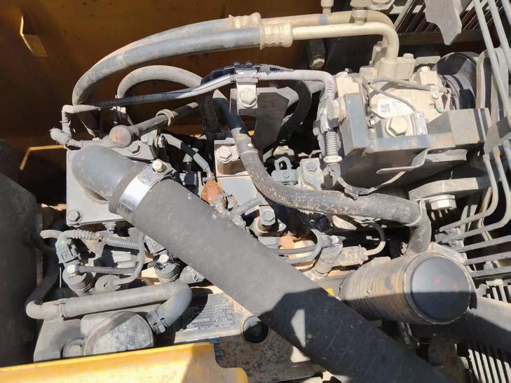 Buy Komatsu PC130 Used Excavator / 1