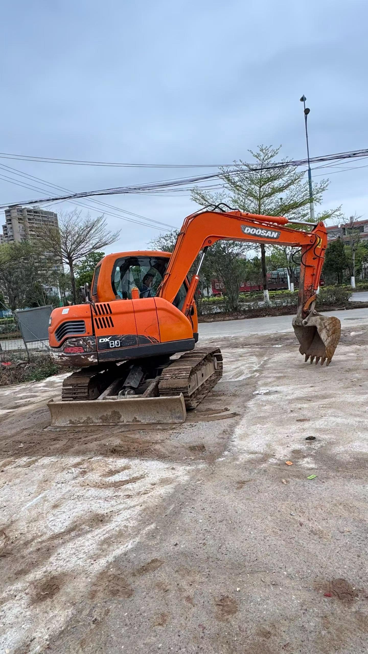 Buy Doosan DX75 Used Excavator / 5