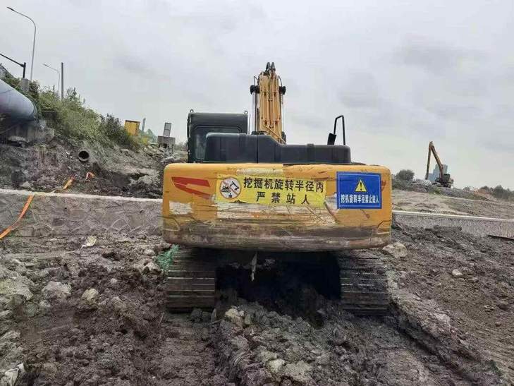 Buy Sany SY205C Used Excavator / 1