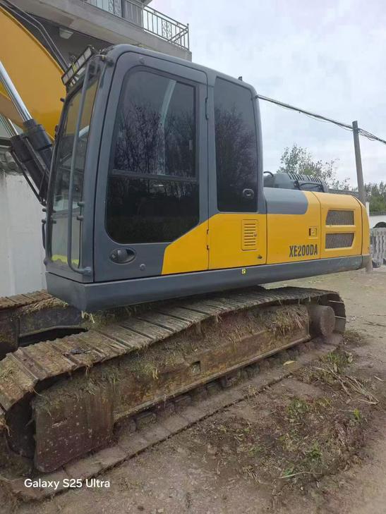 Buy XCMG XE200 Used Excavator / 1