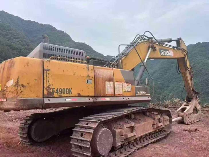 Buy XCMG XE490D Used Excavator / 1