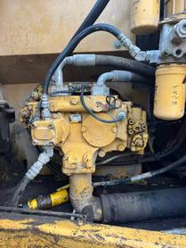 Buy Caterpillar 320D Used Excavator / 3 Buy Caterpillar 320D Used Excavator / 3