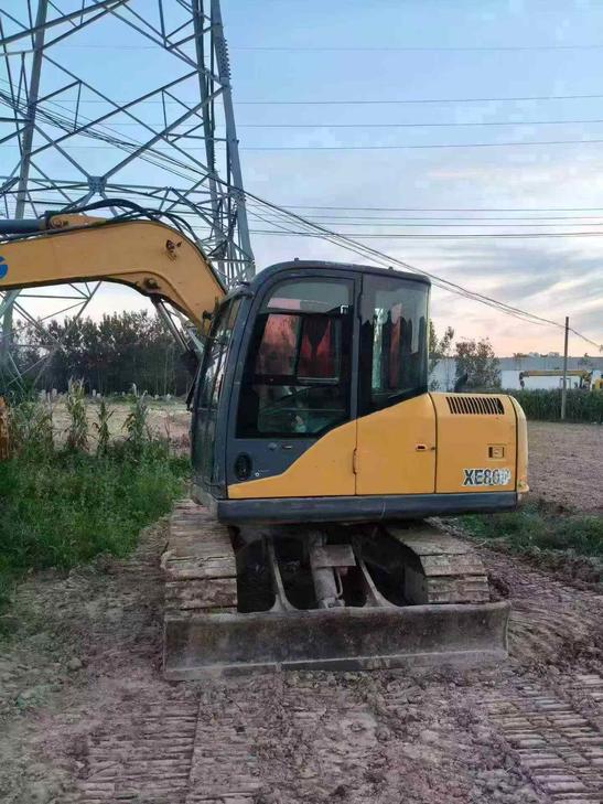 Buy XCMG XE80 Used Excavator / 1