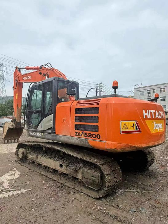 Buy Hitachi ZX200-5G Used Excavator / 1