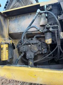 Buy Caterpillar 320D Used Excavator / 5 Buy Caterpillar 320D Used Excavator / 5