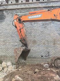 Buy Doosan DH220 Used Excavator / 6 Buy Doosan DH220 Used Excavator / 6