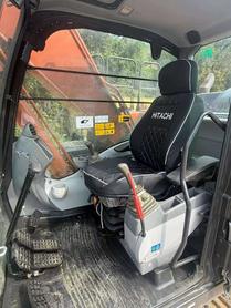 شراء حفارة Hitachi ZX200C-6A مستعملة / 4 شراء حفارة Hitachi ZX200C-6A مستعملة / 4