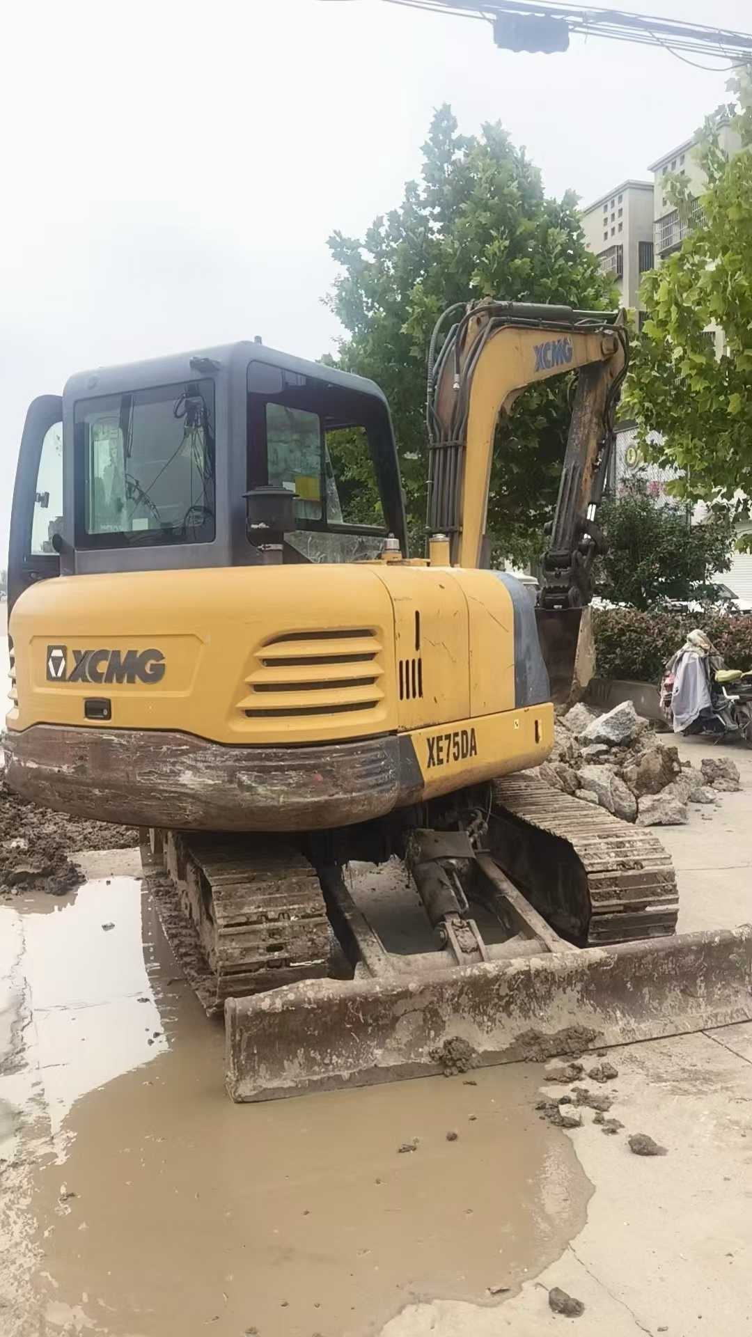 Buy XCMG XE60 Used Excavator / 5