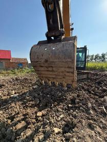 Buy Sany SY205C Used Excavator / 3 Buy Sany SY205C Used Excavator / 3