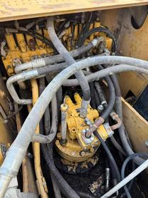 Buy Caterpillar 320D Used Excavator / 2 Buy Caterpillar 320D Used Excavator / 2