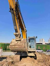 Buy XCMG XE215 Used Excavator / 2 Buy XCMG XE215 Used Excavator / 2