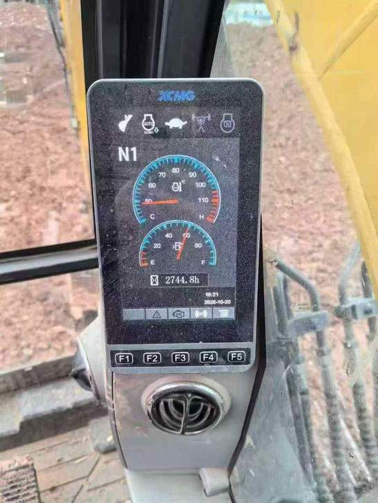 Buy XCMG XE155D Used Excavator / 1