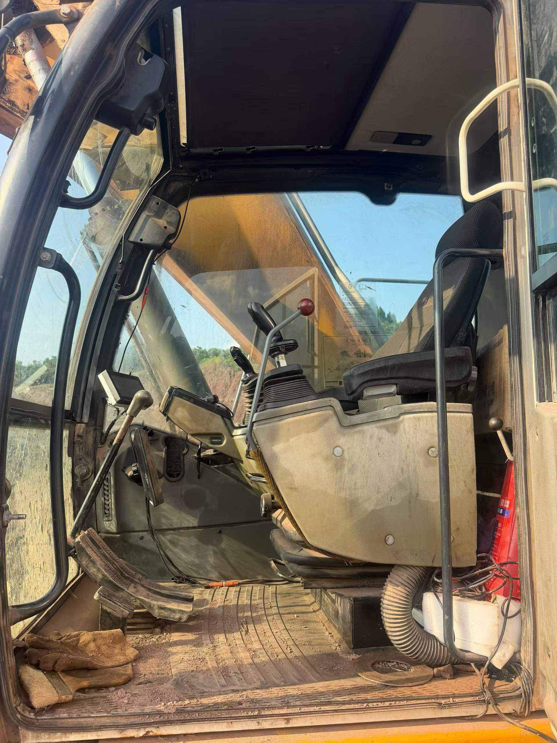 Buy Liebherr R924 Used Excavator / 6