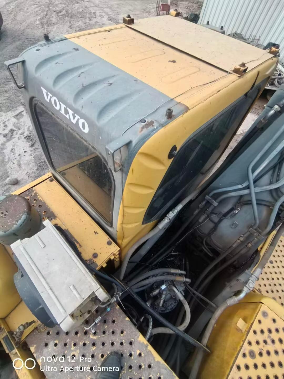 Buy Volvo EC210B Used Excavator / 3