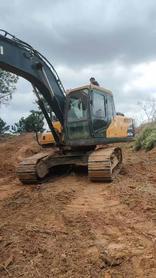Buy Hyundai R215VS Used Excavator / 3 Buy Hyundai R215VS Used Excavator / 3