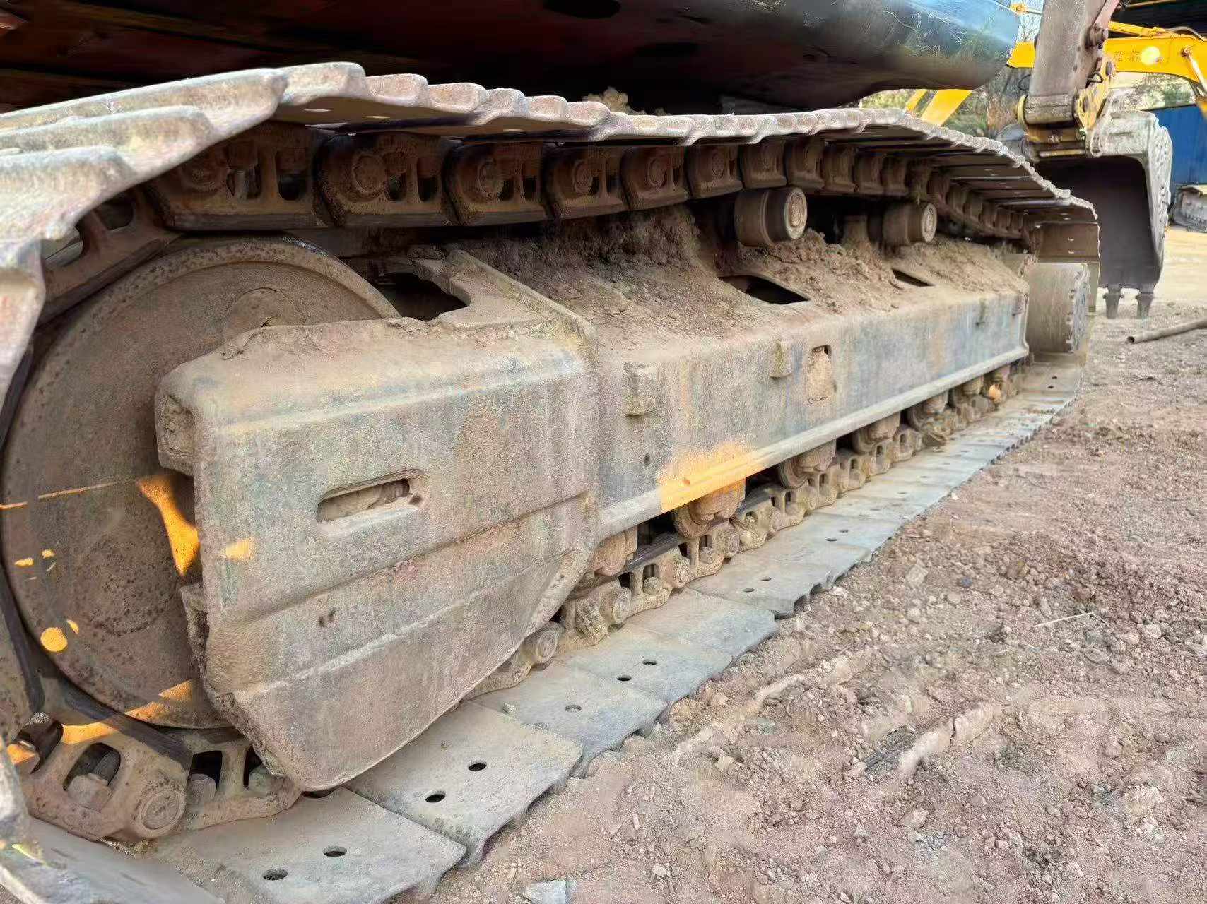 Buy Hitachi EX200-3 Used Excavator / 6