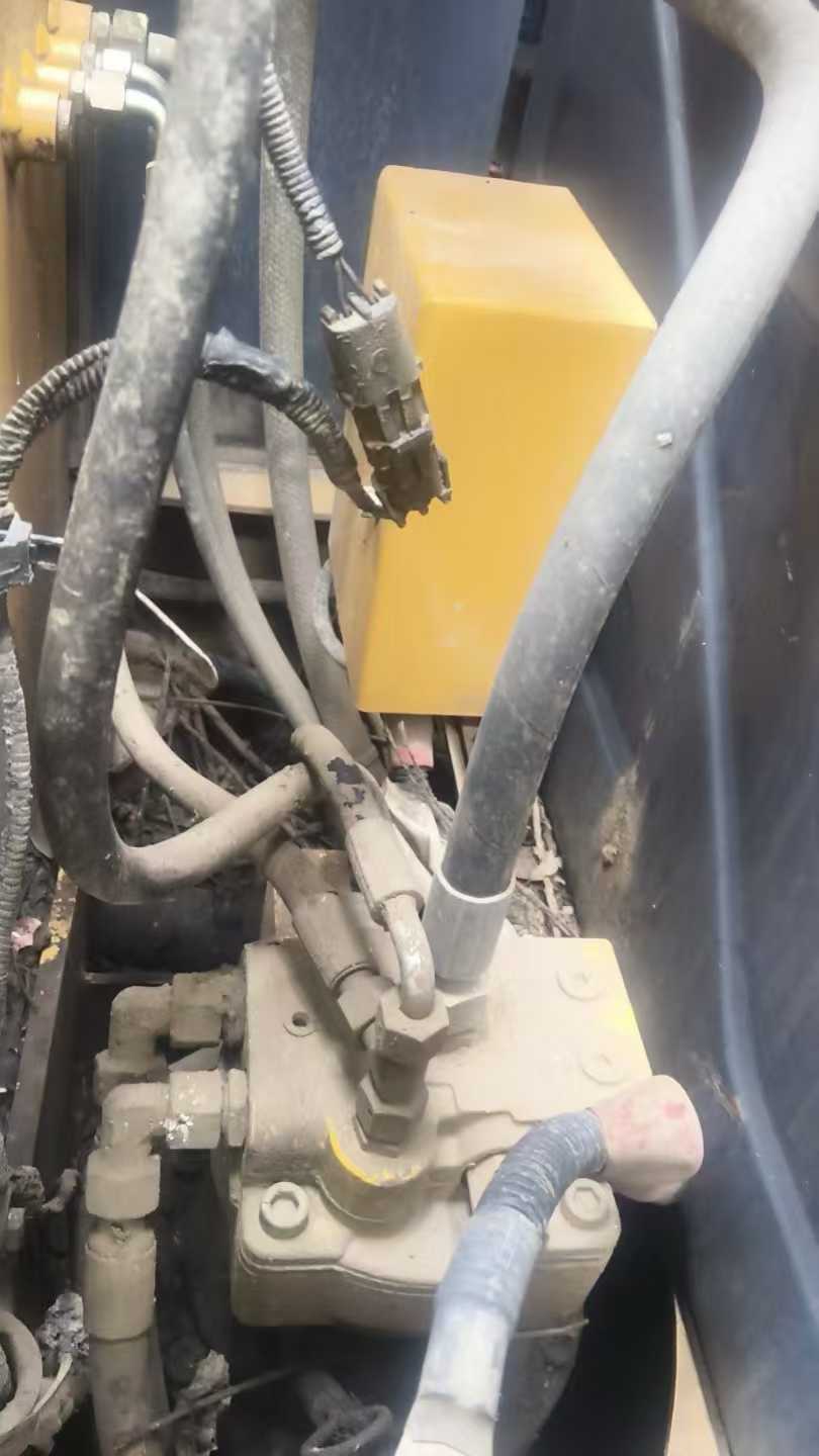 Buy XCMG XE60 Used Excavator / 3