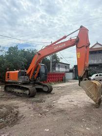 Buy Hitachi ZX200-5G Used Excavator / 3 Buy Hitachi ZX200-5G Used Excavator / 3
