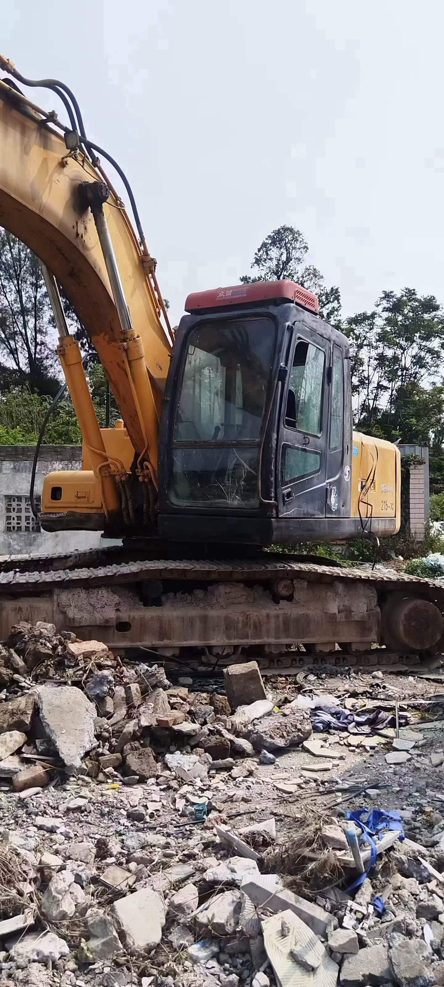 Compre Excavadora Hyundai R215-7 Usada / 4