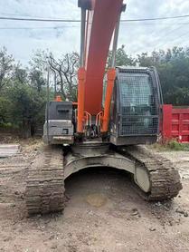 Buy Hitachi ZX200-5G Used Excavator / 8 Buy Hitachi ZX200-5G Used Excavator / 8