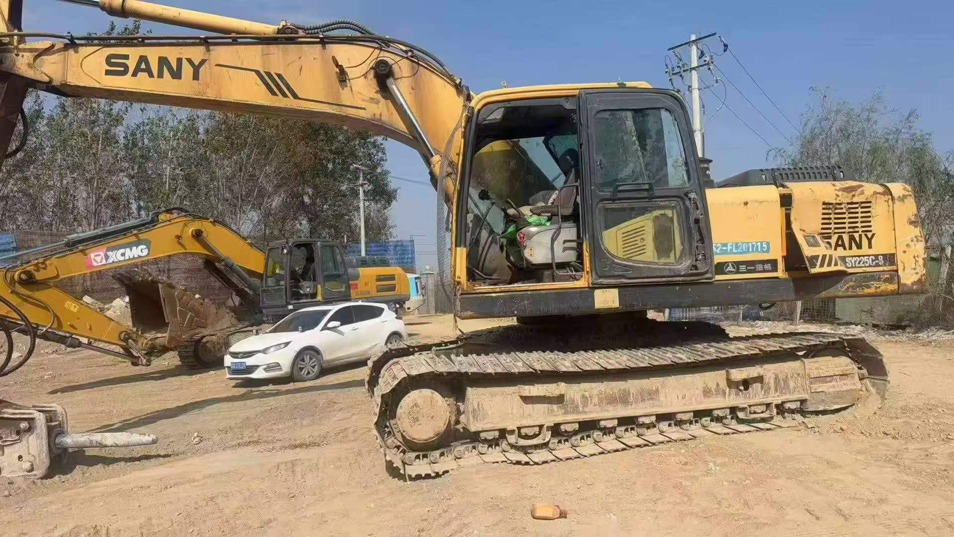 شراء Sany SY230C مستعمل حفارة