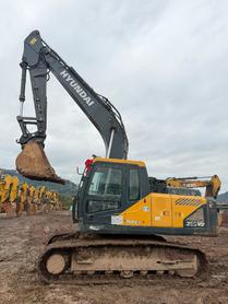 Buy Hyundai R215VS Used Excavator / 2 Buy Hyundai R215VS Used Excavator / 2